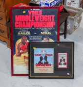 TWO FRAMED BOXING ITEMS Compri