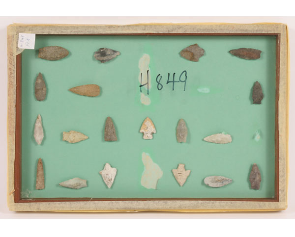 Two frames; H849 with 19 arrowheads