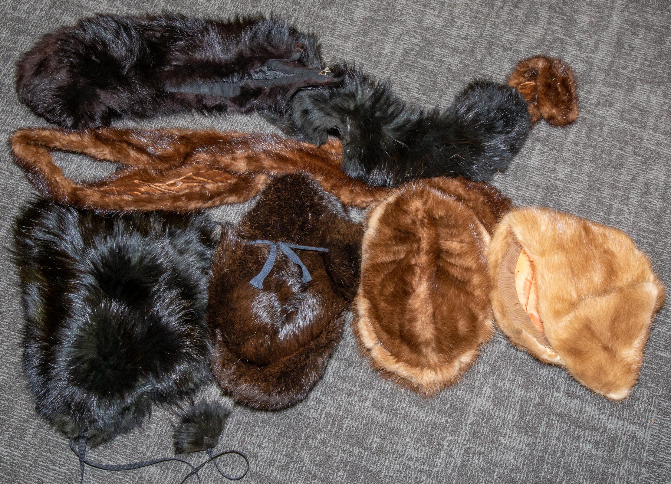 TWO FUR HATS & OTHER PIECES