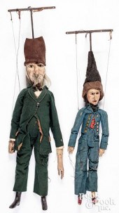 TWO GENTLEMAN ROD PUPPET MARIO