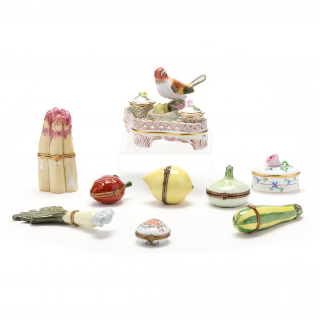TWO HEREND PORCELAIN ITEMS AND