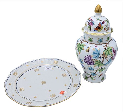 TWO HEREND PORCELAIN PIECES, TO