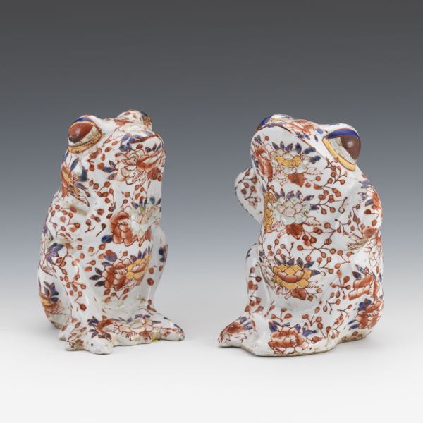 TWO JAPANESE PORCELAIN FROGS,