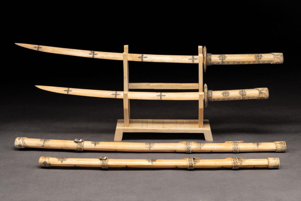 TWO JAPANESE PRESENTATION SWORDS ON