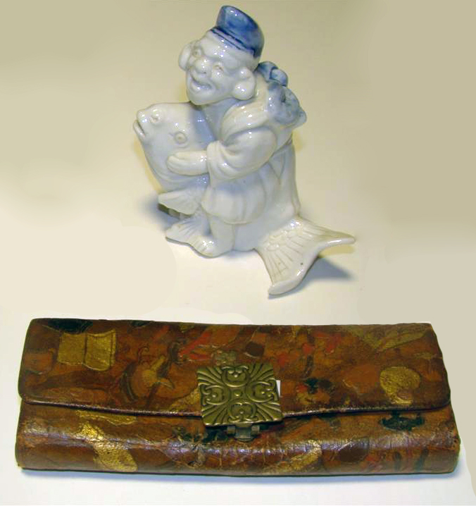 TWO JAPANESE SMALL DECORATIONS