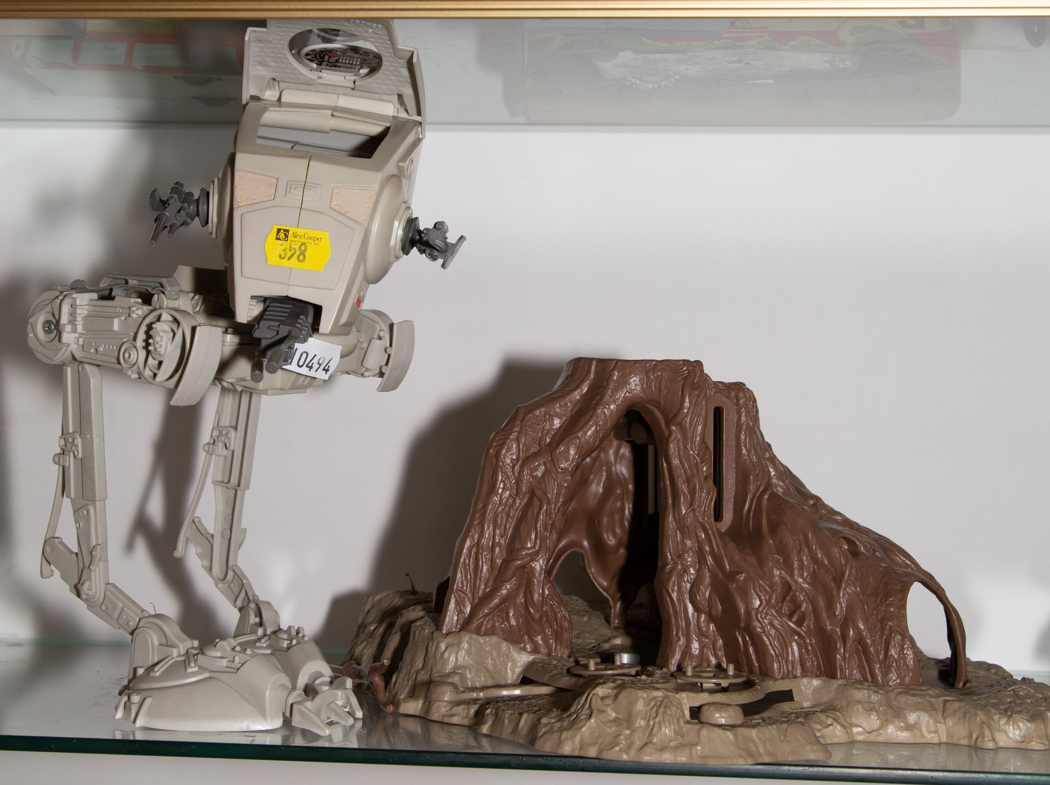 TWO KENNER STAR WARS ITEMS Circa