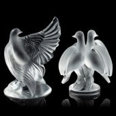 Two Lalique Dove Figures
compr