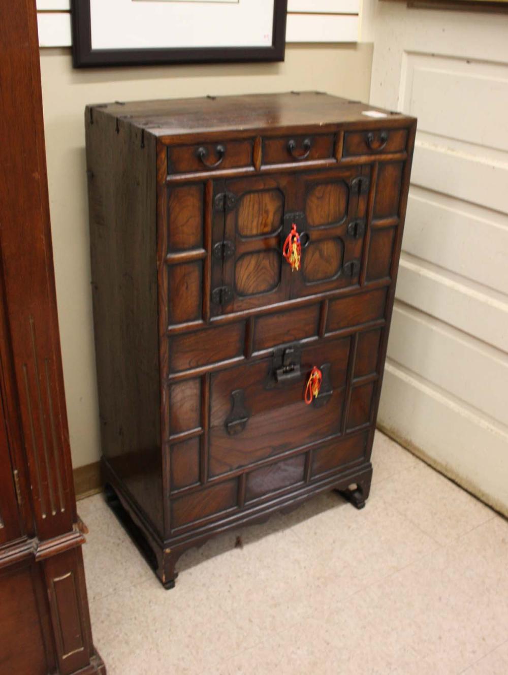 TWO-LEVEL KOREAN BANDAJI CABINET,