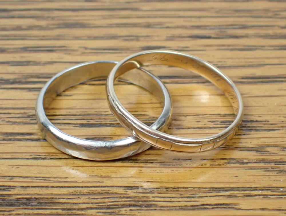 TWO MEN'S VINTAGE FOURTEEN KARAT