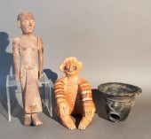 TWO MESOAMERICAN FIGURAL POTTE