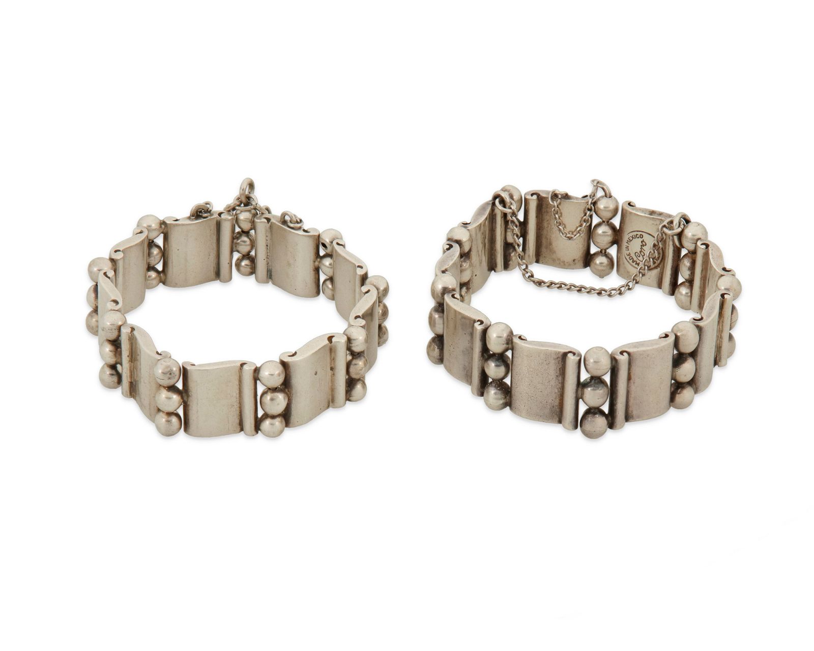 TWO MEXICAN SILVER LINK