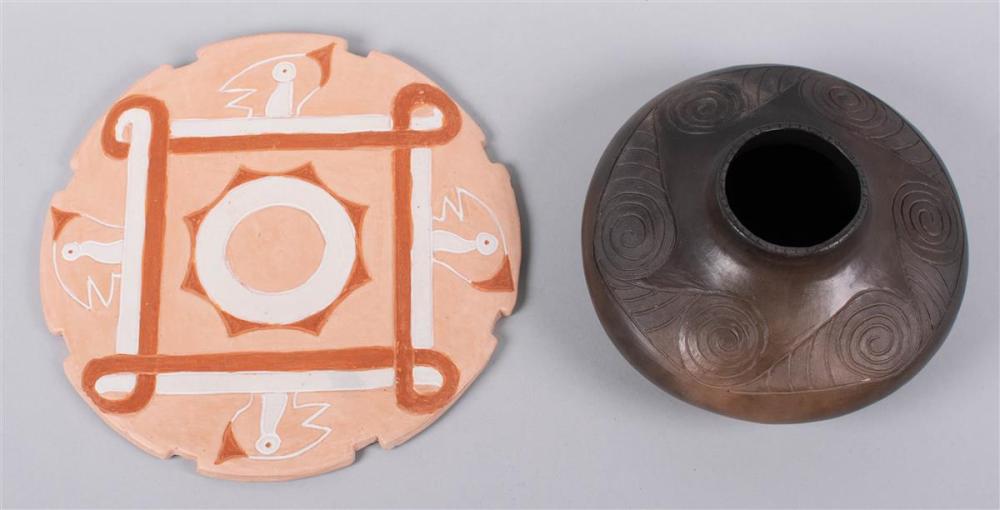 , TWO NATIVE AMERICAN POTTERY
