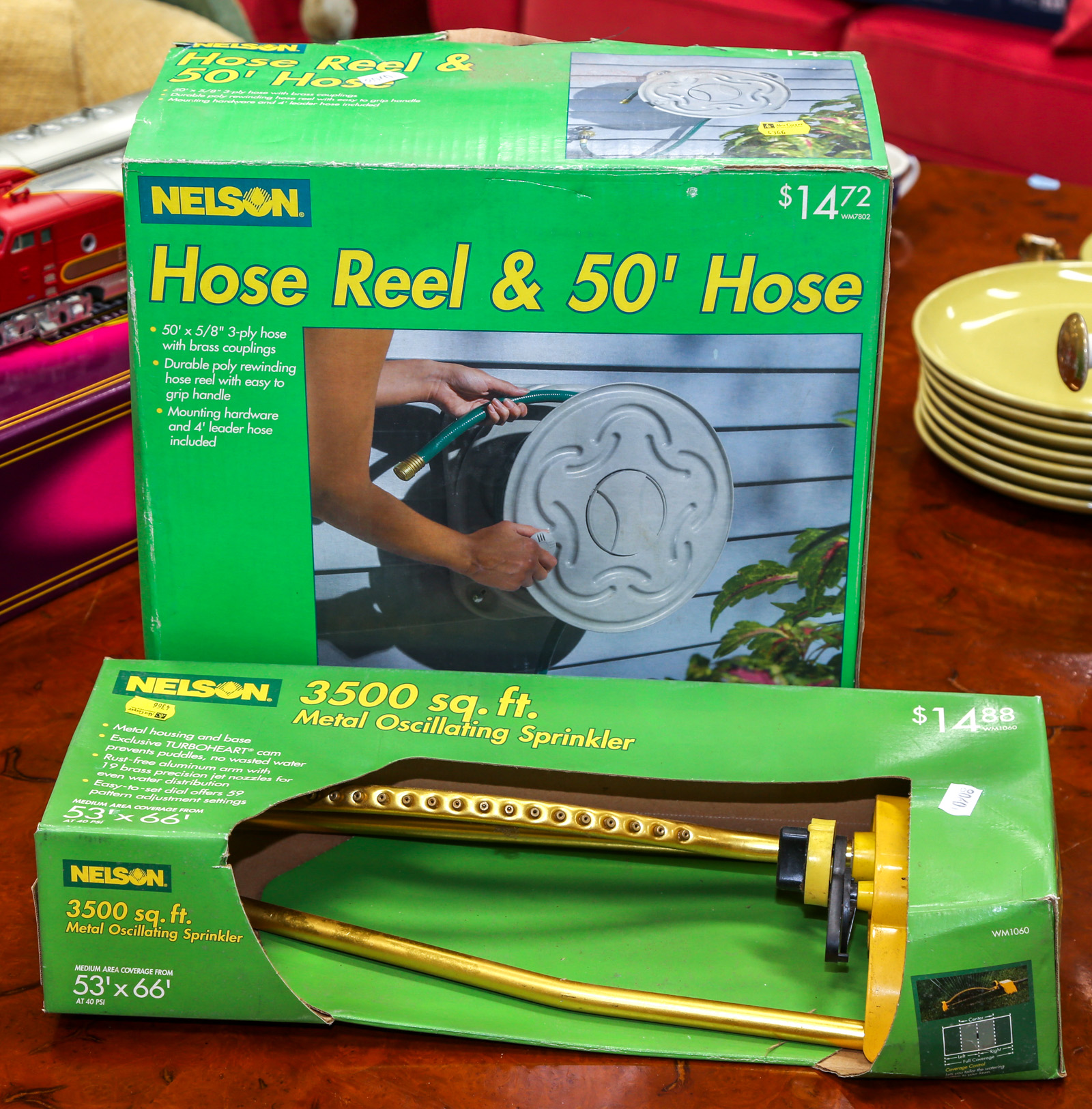 TWO NELSON OUTDOOR/GARDENING
