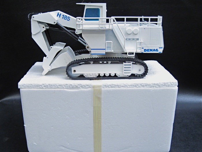 TWO NZG MODEL 241 DIECAST 1:50