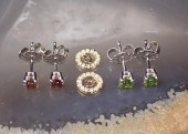 TWO PAIR OF FANCY COLOR DIAMON