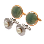 TWO PAIRS OF AVENTURINE, CULTU