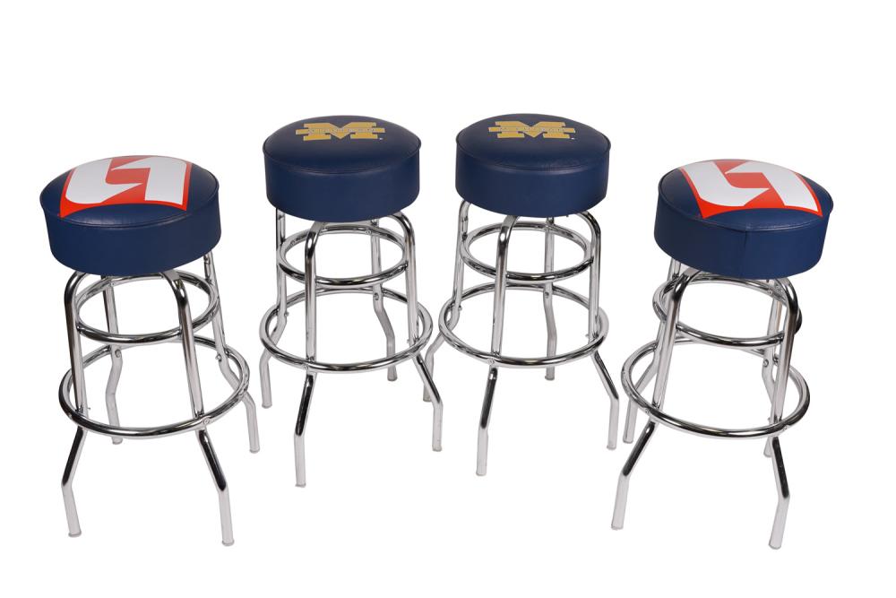 TWO PAIRS OF BARSTOOLSeach with