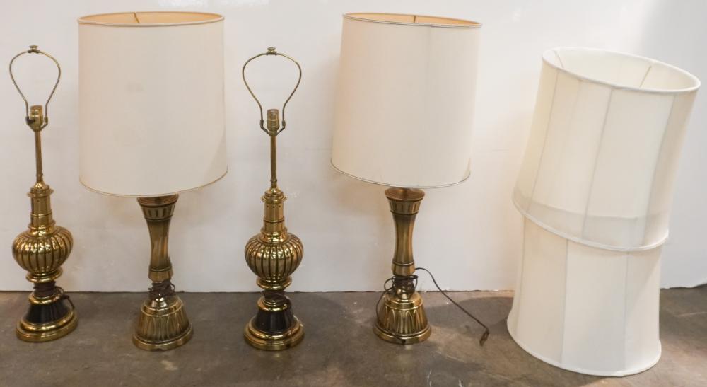 TWO PAIRS OF BRASS TABLE LAMPS H