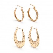 TWO PAIRS OF GOLD EARRINGS To