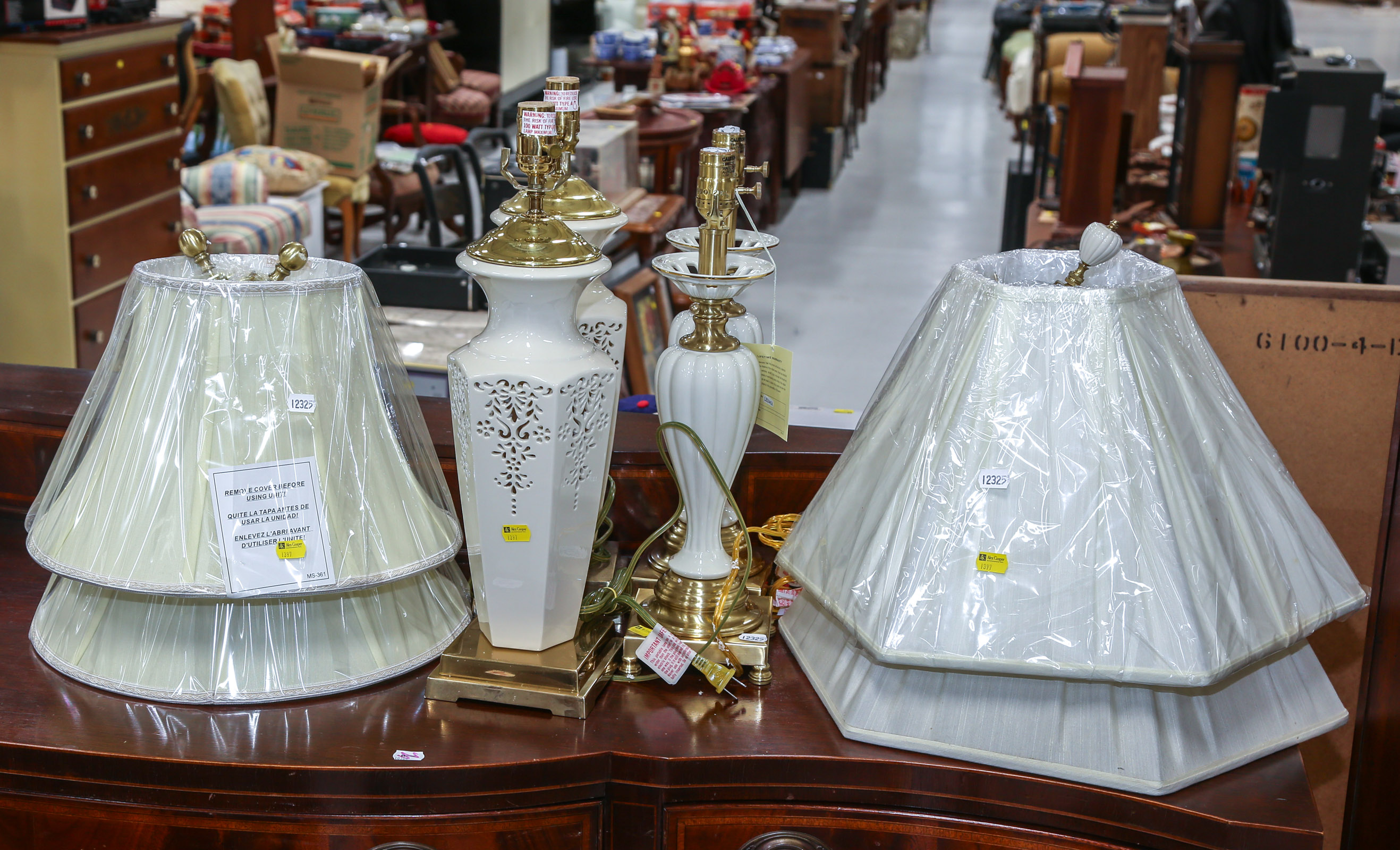 TWO PAIRS OF LENOX TABLE LAMPS WITH