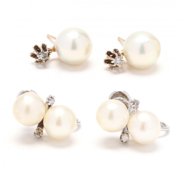 TWO PAIRS OF PEARL EARRINGS To