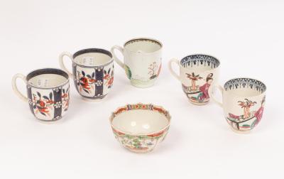 Two pairs of Worcester coffee cups,