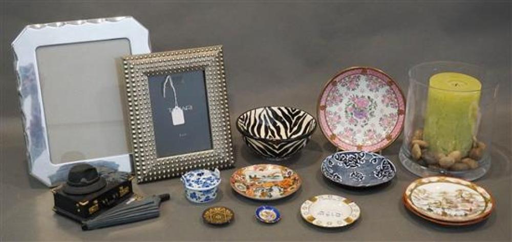 TWO PICTURE FRAMES, A JAPANESE