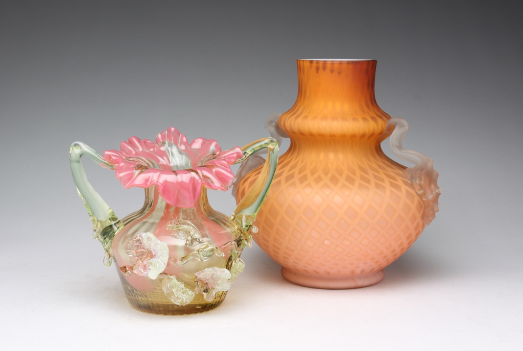 TWO PIECES AMERICAN ART GLASS.