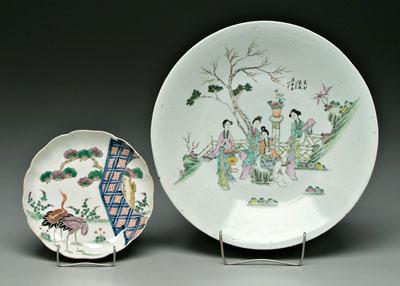 Two pieces Asian porcelain: Chinese