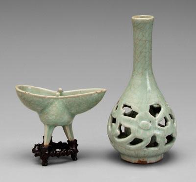 Two pieces Chinese celadon: