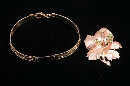 TWO PIECES GOLD JEWELRY One 14K