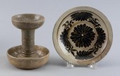 TWO PIECES OF CHINESE POTTERY