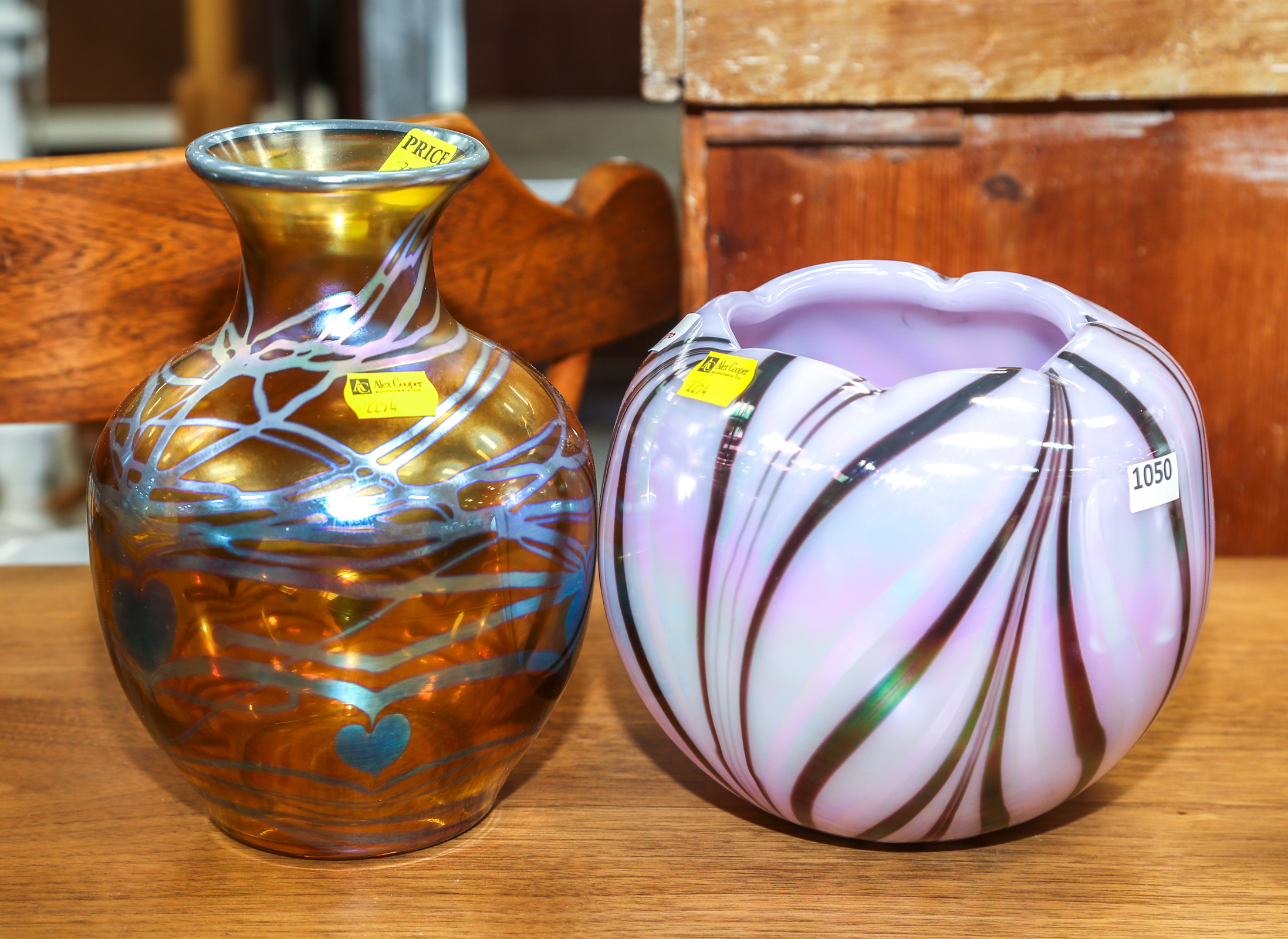 TWO PIECES OF FENTON ART GLASS