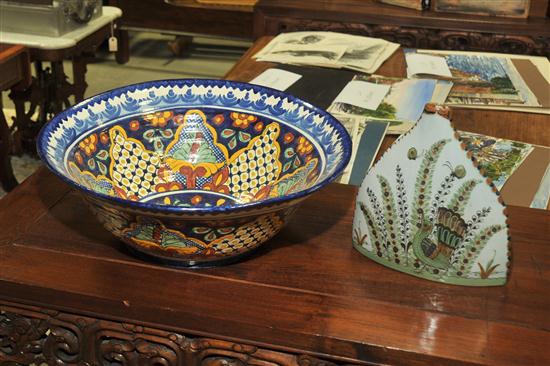 TWO PIECES OF MEXICAN POTTERY. A