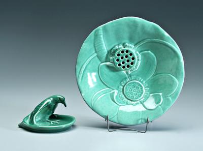Two pieces Rookwood pottery: glossy