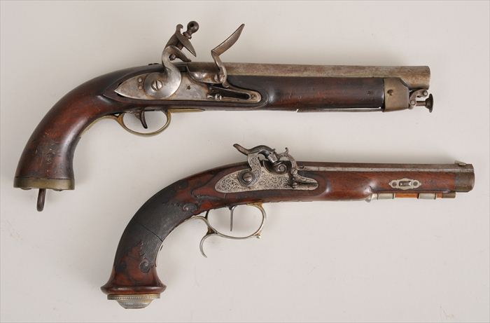 TWO PISTOLS Engraved percussion