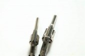 TWO REVOLVERS. Defender  no S.