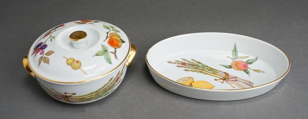 TWO ROYAL WORCHESTER 'EVESHAM'