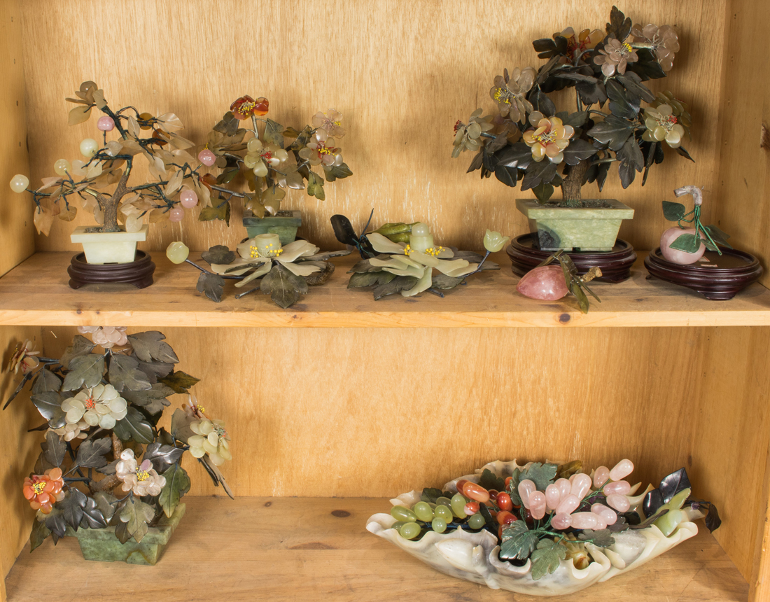 TWO SHELVES OF CHINESE DECORATIVE