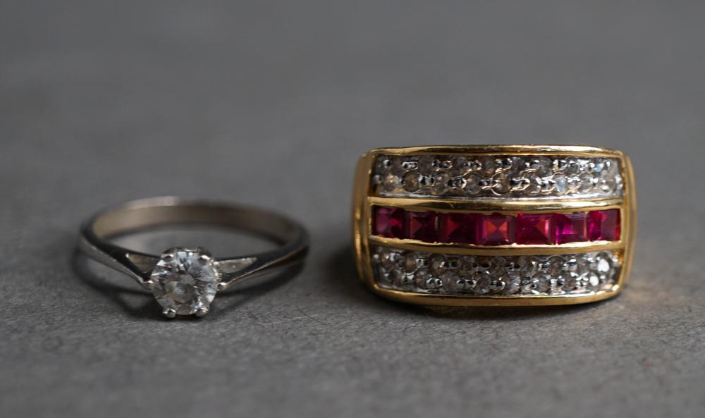 TWO SILVER FASHION RINGSTwo
