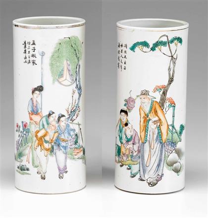 Two similar Chinese famille rose