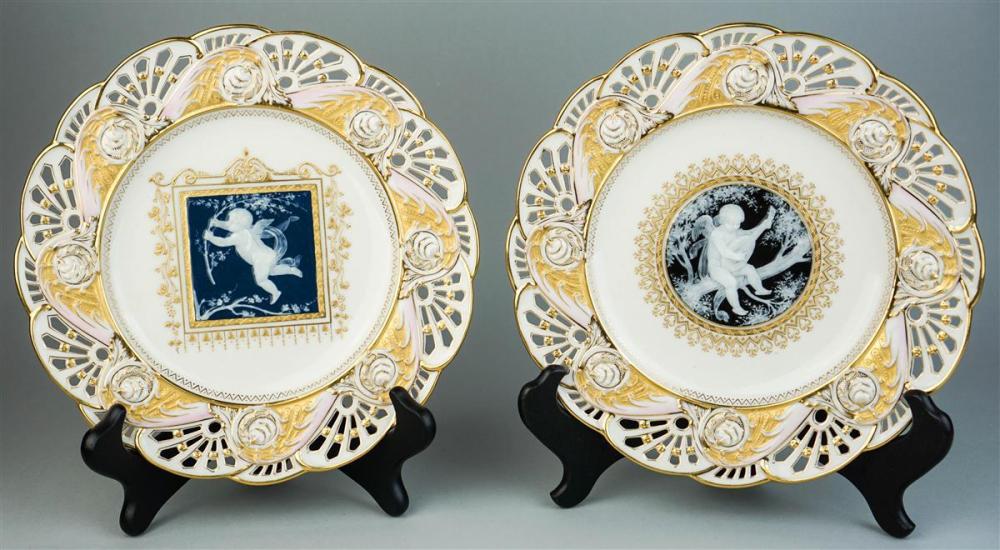 TWO SIMILAR MINTONS PATE-SUR-PATE