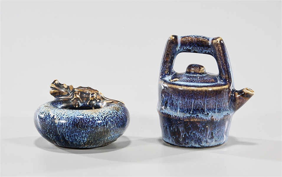 Two small Korean blue splash glazed