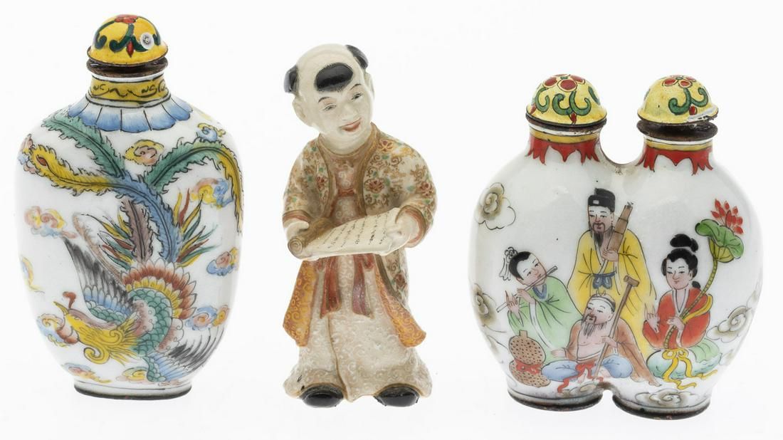 TWO SNUFF BOTTLES AND A SATSUMA