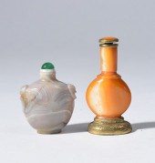 TWO SNUFF BOTTLESTwo snuff bot