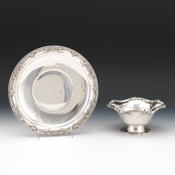 TWO STERLING SILVER RELATED SERVING