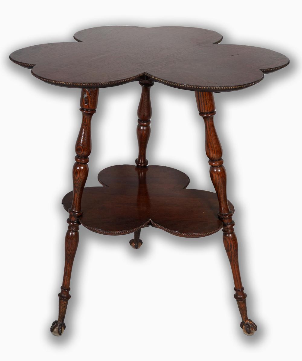 TWO-TIERED MAHOGANY CLOVERLEAF