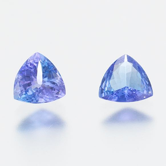 TWO UNMOUNTED 2.10 CARAT TOTAL