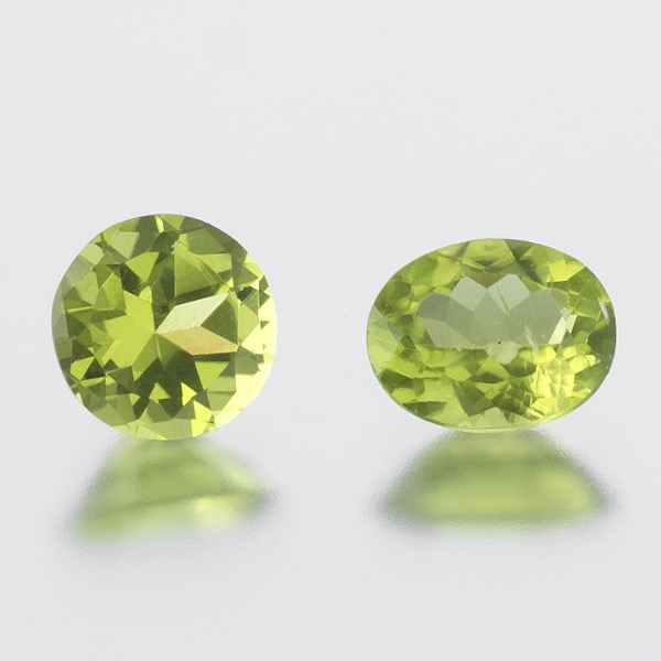 TWO UNMOUNTED 2.47 CT AND 2.66 CT