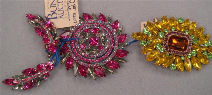Two vintage brooches, (1) Fushia
